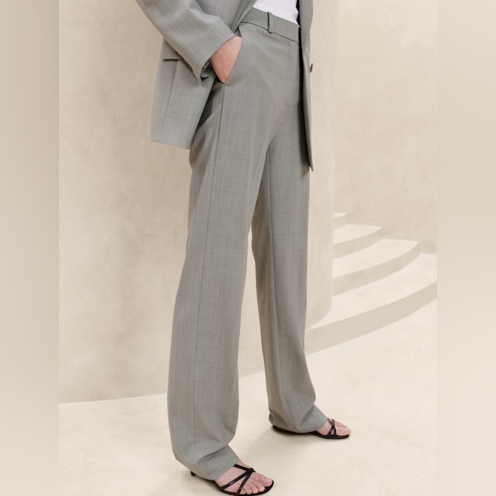 NWT! Banana Republic Light Heather Gray Siena Straight Wool Pant 📀1️⃣1️⃣